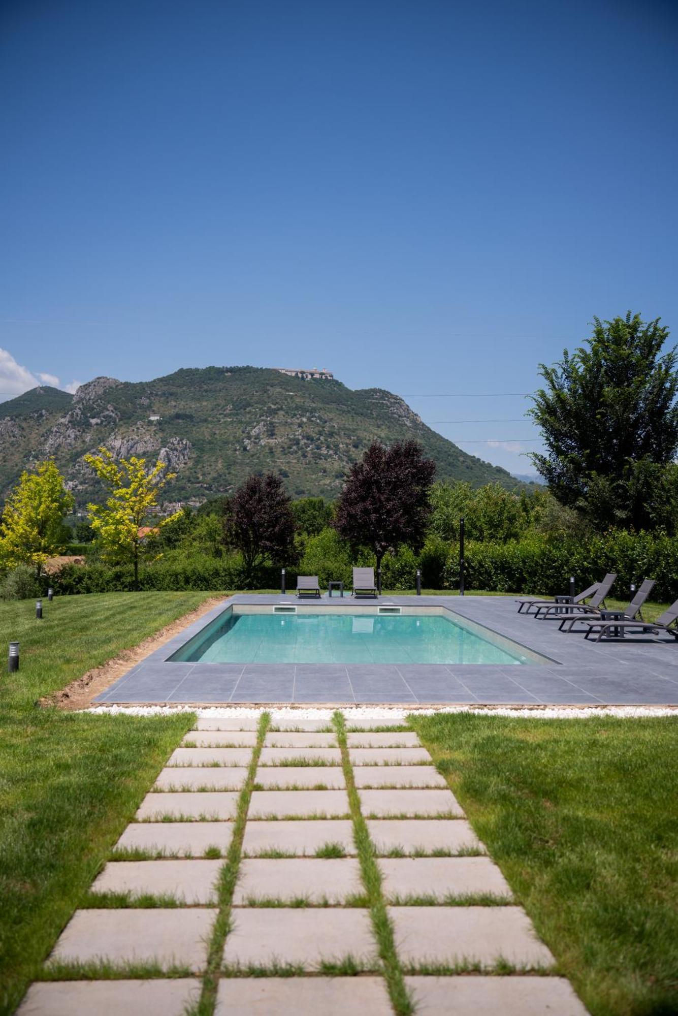 Le Colonne Bed & Breakfast Cassino Eksteriør bilde